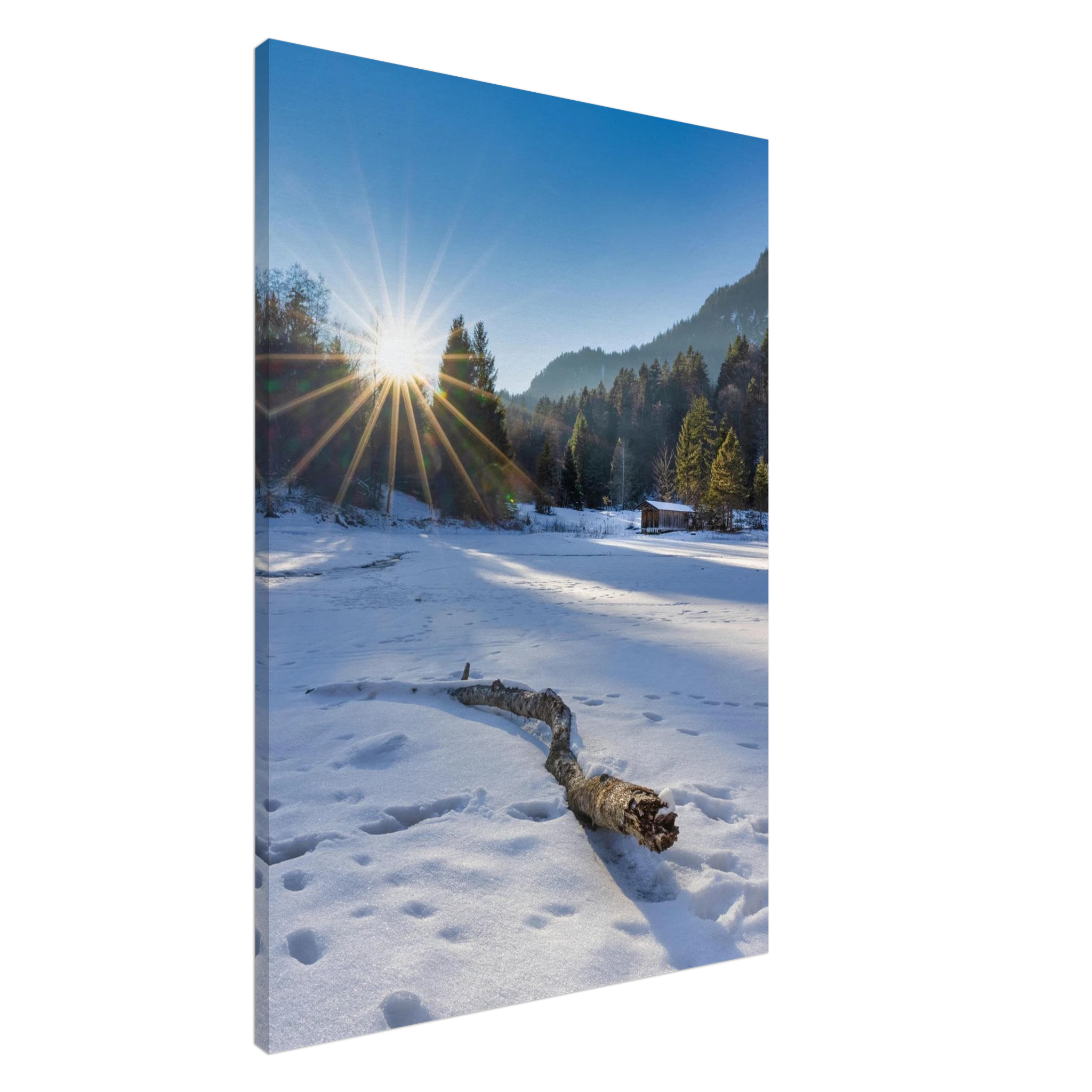 Winterliches Leinwandbild aus Garmisch-Partenkirchen mit strahlender Sonne über verschneiter Landschaft, vereistem Weiher, kleiner Holzhütte, Wald und Bergen im Hintergrund.