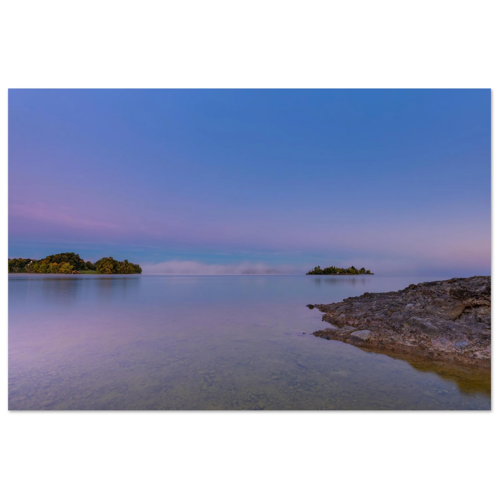 Zarte Abendstimmung nach Sonnenuntergang am Staffelsee in Oberbayern, nach Sonnenuntergang mit feinen Nebelschleiern, Aluminium Print von Christina Bauer Photos