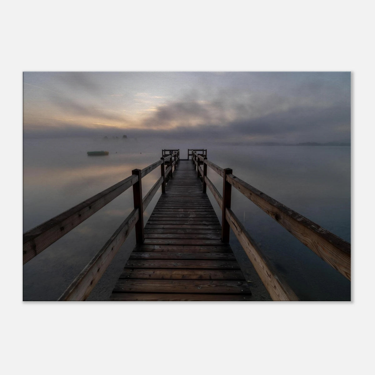 Leinwandbild Staffelsee mit Holzsteg und herbstlicher Nebelstimmung, Oberbayern