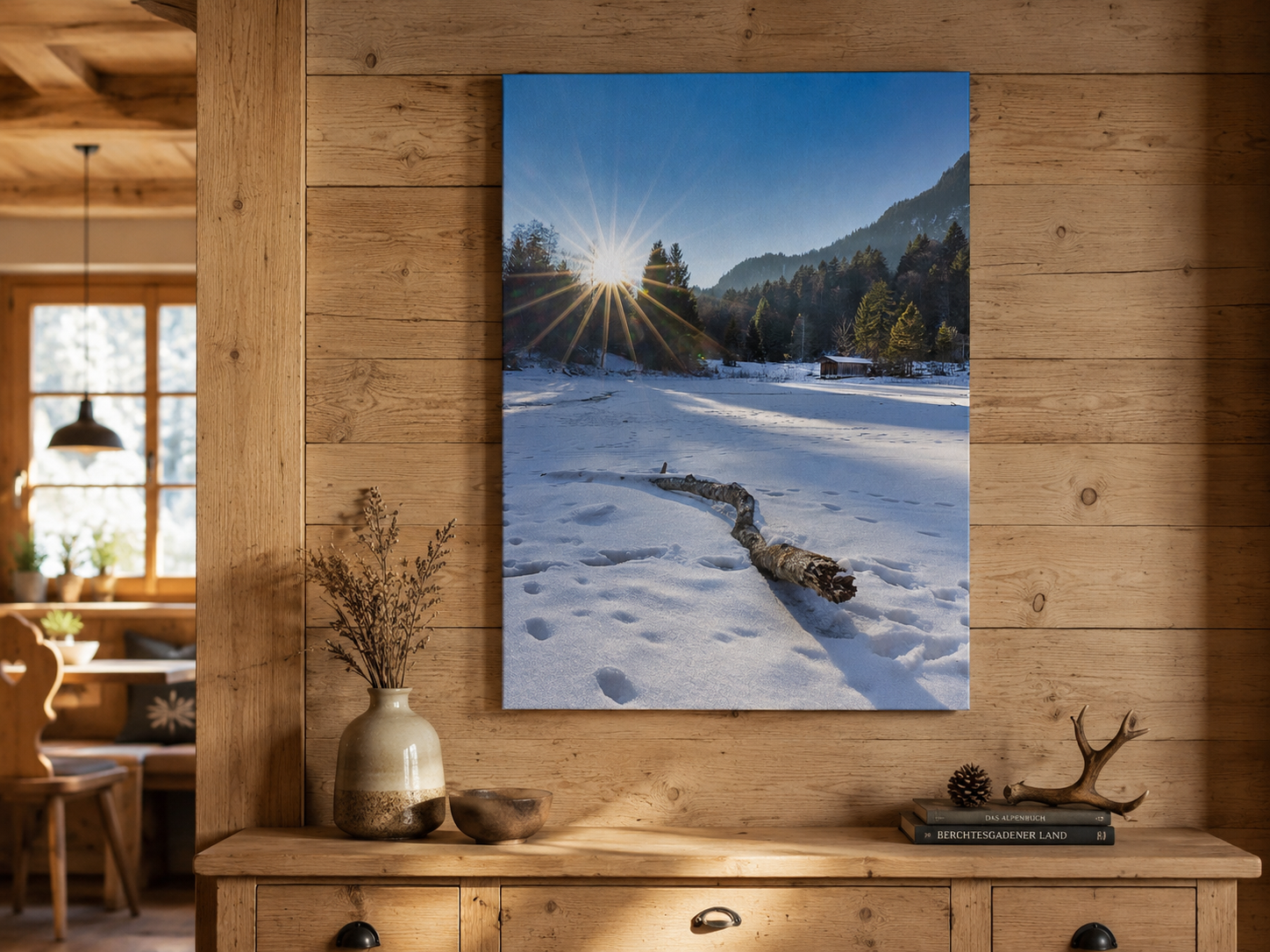 Winterliches Leinwandbild aus Garmisch-Partenkirchen mit strahlender Sonne über verschneiter Landschaft, vereistem Weiher, kleiner Holzhütte, Wald und Bergen im Hintergrund.